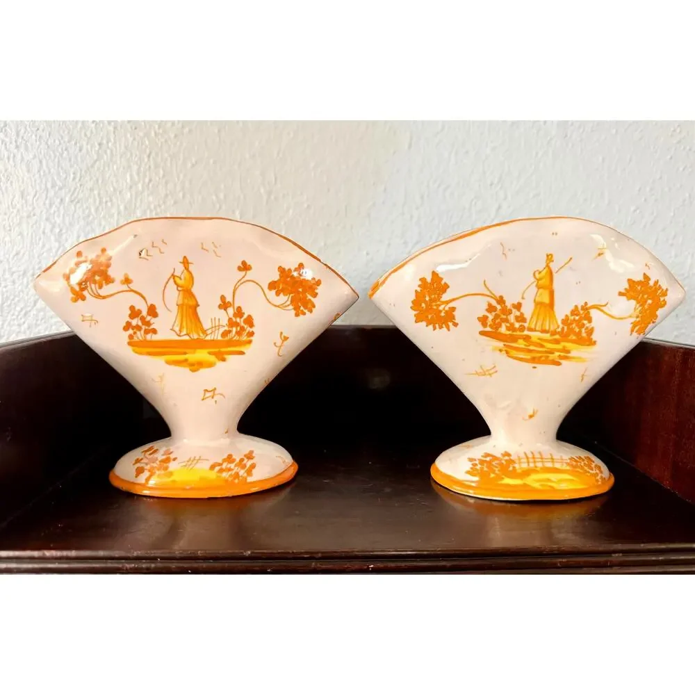 Pair of 1970s Antico Fiorentino Italian Fan Vases